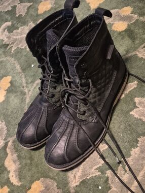 Wolverine Men's Black Quilted Lace-Up Boots